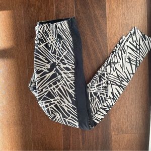 Nike Stretchy workout pants